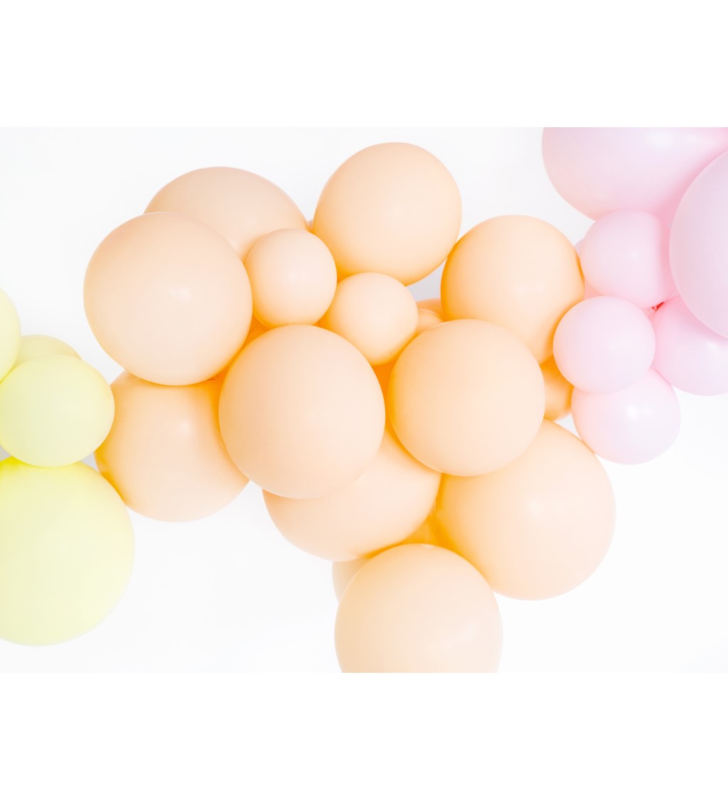 Latexové balónky v meruňkové barvě