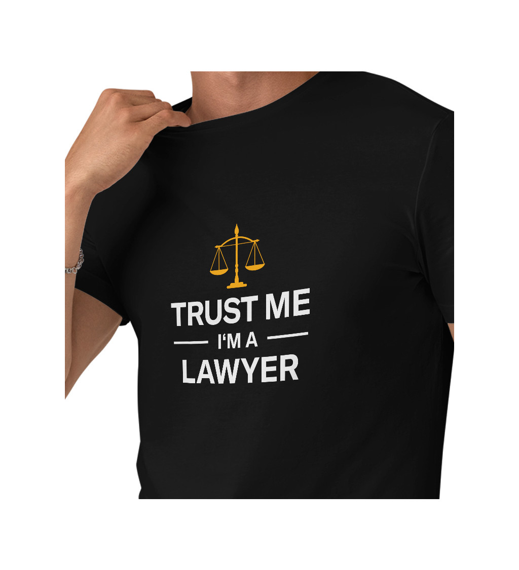 Černé pánské tričko – Trust me, I´m a lawyer