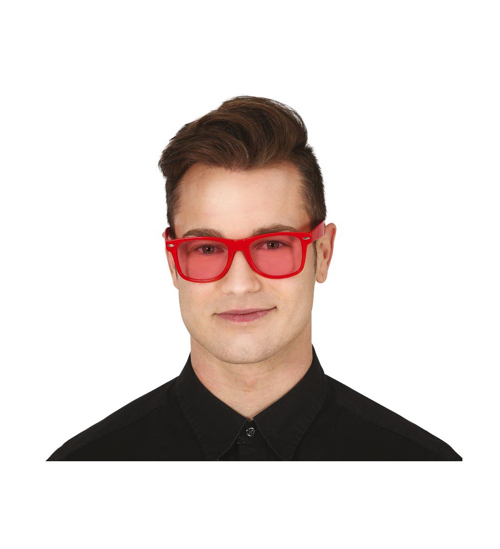 Retro brýle s červenými skly