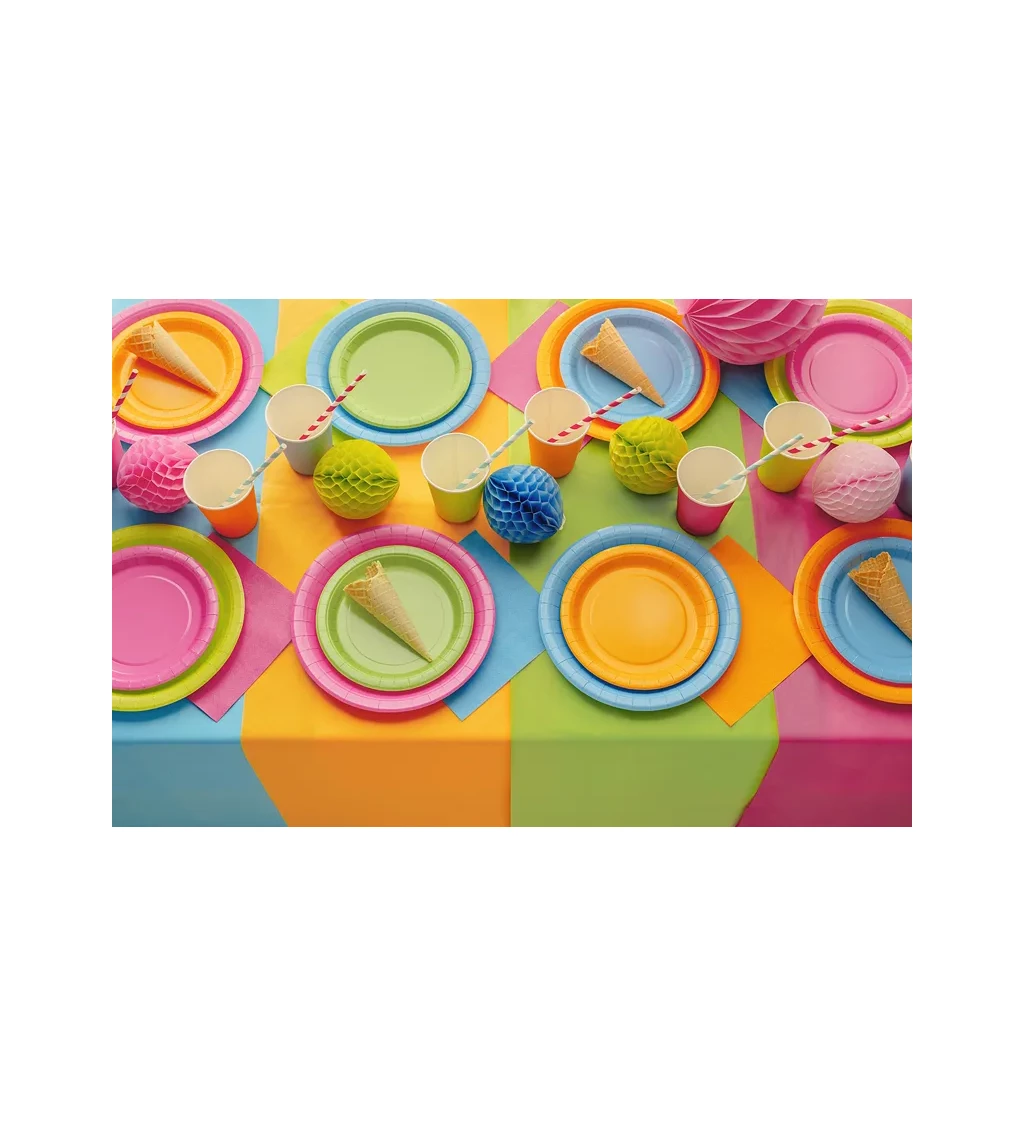 Světle modré párty talířky