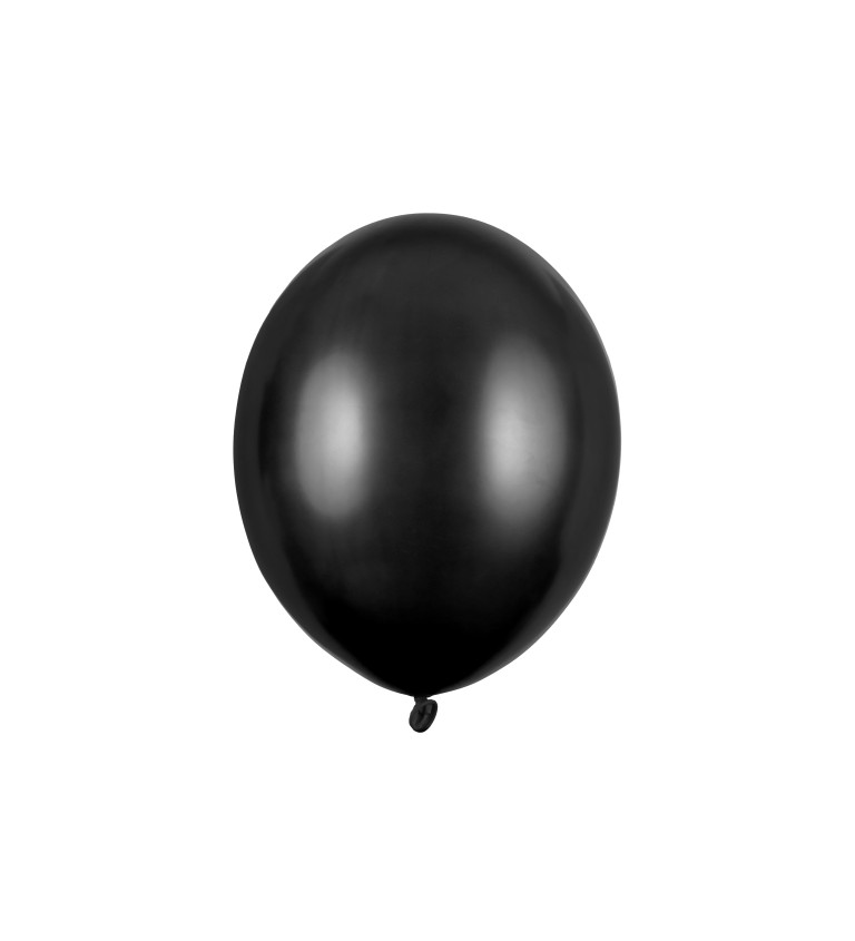 Balení černých balonků