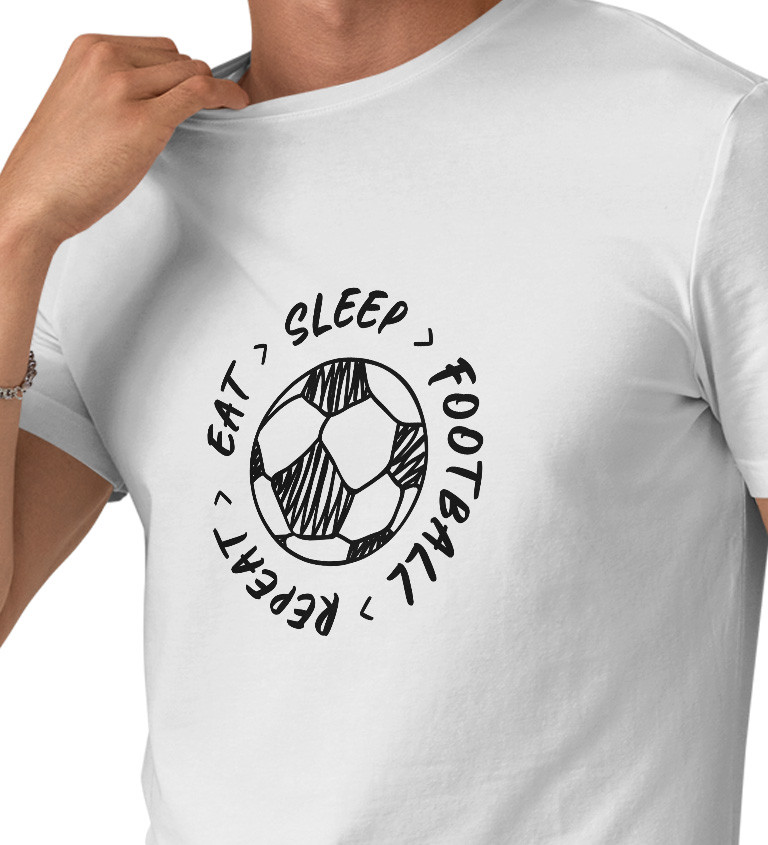 Bílé pánské tričko – Eat sleep football repeatS